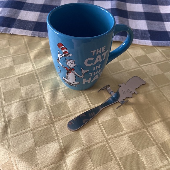Cat in the Hat Stirrer and Mug - Picture 9 of 9